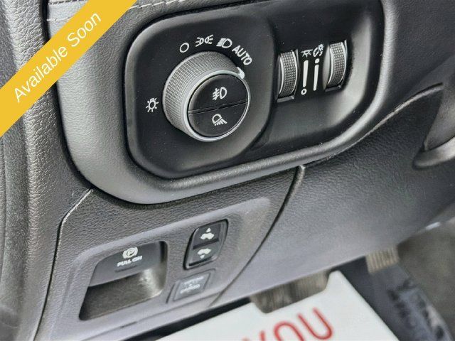 Used 2019 RAM 1500 Limited AWD/4WD image 10