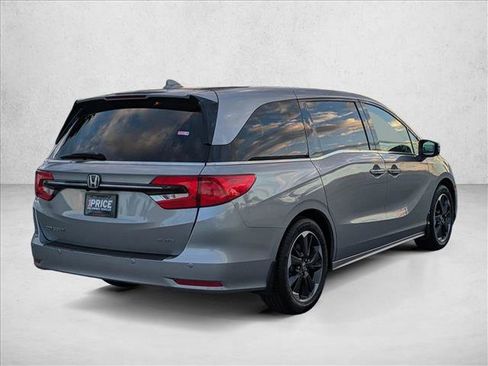 Used 2024 Honda Odyssey Elite image 5