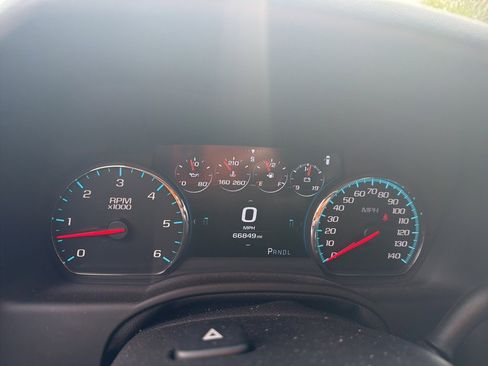 Used 2018 GMC Yukon XL Denali w/ Enhanced Security Package image 29