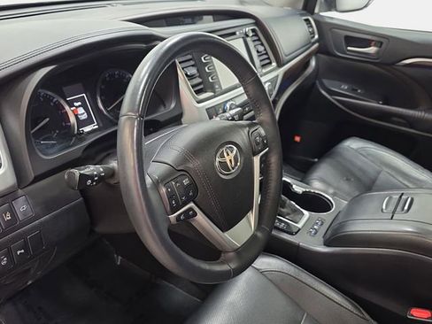 Used 2016 Toyota Highlander Limited Platinum AWD/4WD image 14