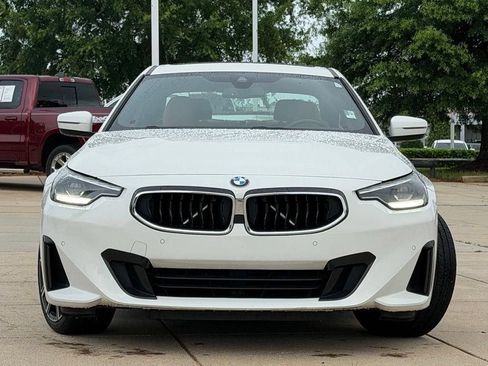 Used 2024 BMW 230i Coupe w/ Convenience Package RWD image 2