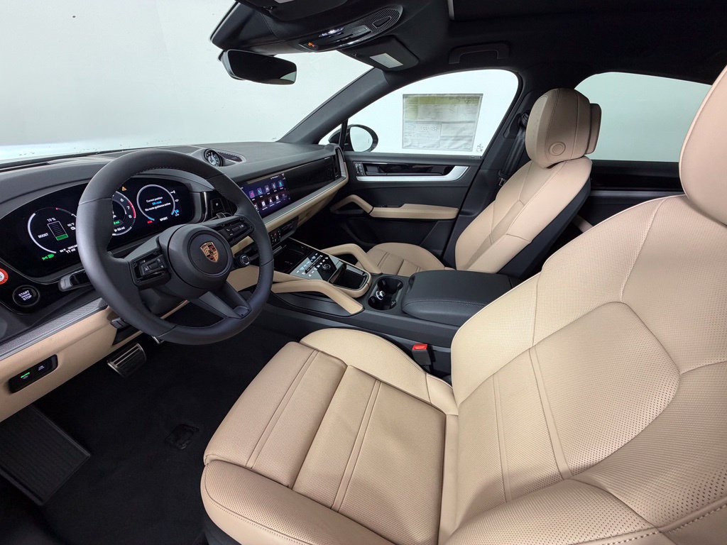 Used 2026 Porsche Cayenne S AWD/4WD image 4