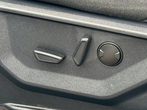 Used 2024 Ford F150 Lightning Flash image 23