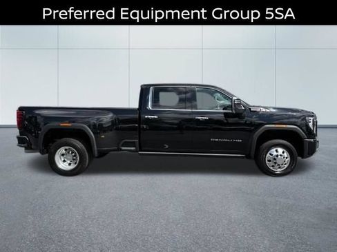 Used 2024 GMC Sierra 3500 Denali w/ Denali Reserve Package AWD/4WD image 2