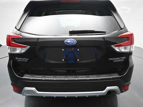 Used 2023 Subaru Forester Touring AWD/4WD image 5