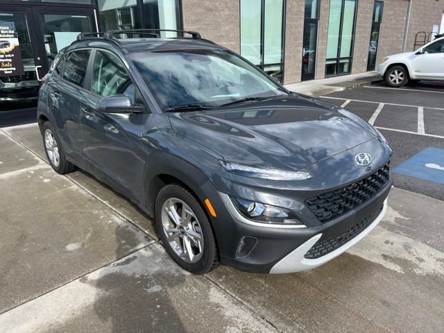 Used 2023 Hyundai Kona SEL AWD/4WD image 2