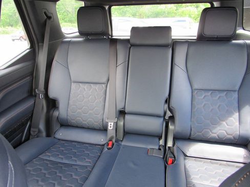 Used 2025 Toyota 4Runner Platinum AWD/4WD image 22