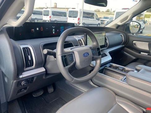 Certified 2025 Ford Expedition Active AWD/4WD image 12