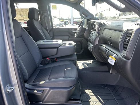 Used 2024 Chevrolet Silverado 2500 Custom w/ Custom Value Package image 20