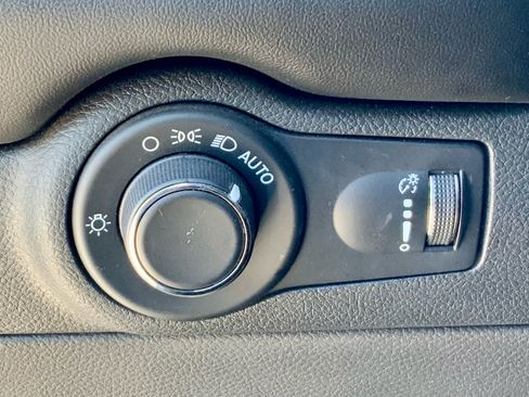 Used 2023 Dodge Durango SXT Launch Edition image 41