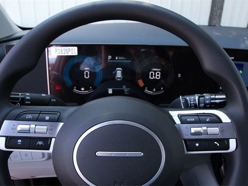 Used 2026 Hyundai Tucson SEL image 13