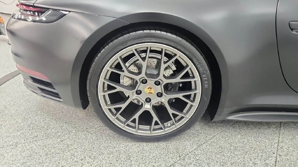 Used 2020 Porsche 911 Carrera RWD image 22