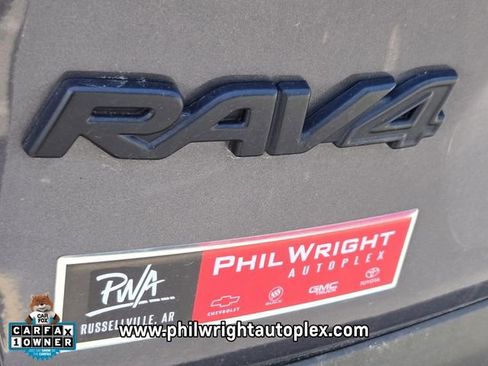 Used 2018 Toyota Highlander XLE FWD image 14
