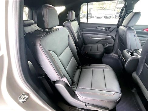 New 2026 Chevrolet Traverse Z71 w/ Driver Confidence Package image 25