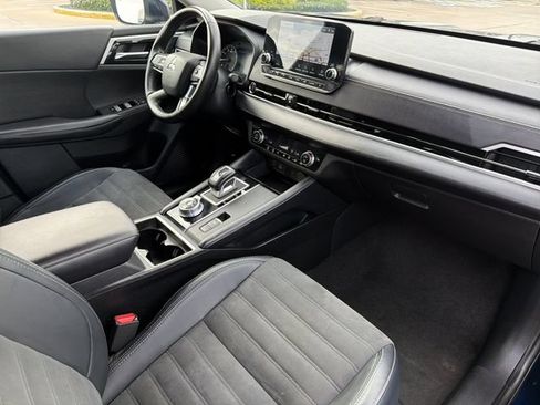 Used 2024 Mitsubishi Outlander SE AWD/4WD image 18