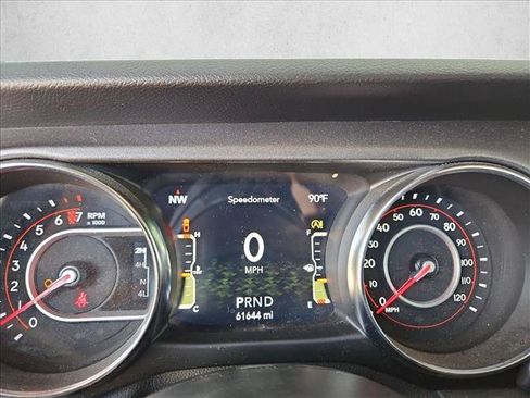Used 2021 Jeep Gladiator Mojave AWD/4WD image 11