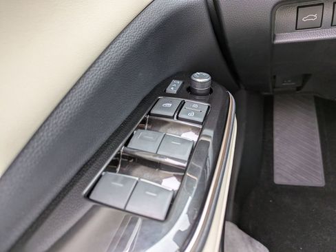 New 2026 Toyota Crown Limited w/ Advanced Technology Package image 24