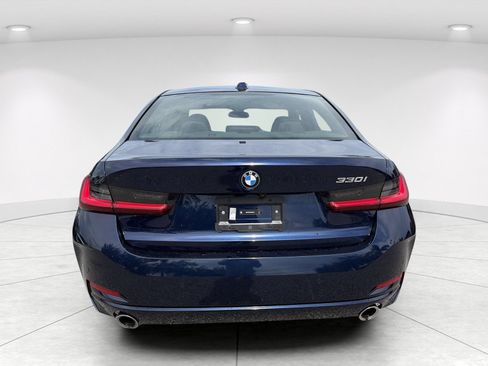 Certified 2023 BMW 330i Sedan w/ Driving Assistance Package RWD image 5