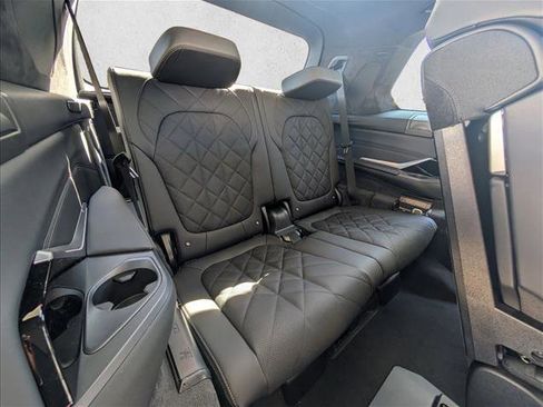 New 2026 BMW X7 xDrive40i image 19
