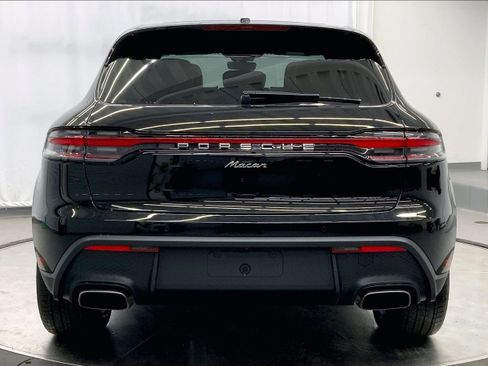 New 2026 Porsche Macan AWD/4WD image 30