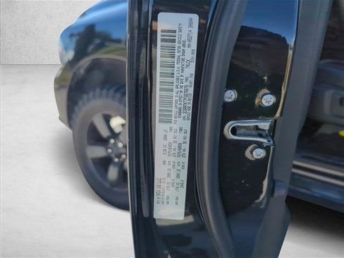 Used 2015 RAM 1500 Express image 26