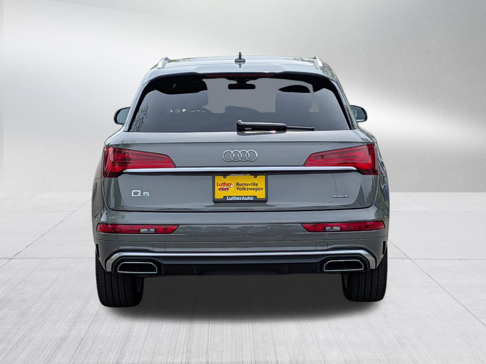 Used 2023 Audi Q5 2.0T Premium Plus w/ Premium Plus Package AWD/4WD image 6