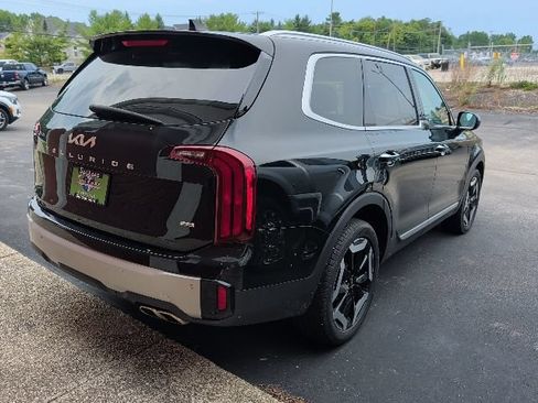 Used 2024 Kia Telluride S AWD/4WD image 6