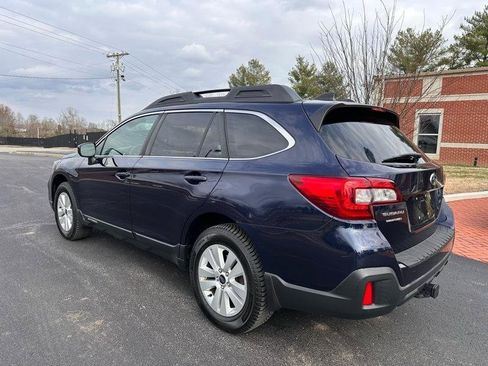 Used 2018 Subaru Outback 2.5i Premium image 8