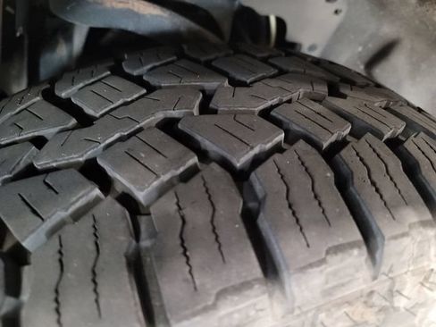 Used 2019 Ford Expedition XLT w/ Equipment Group 202A AWD/4WD image 13