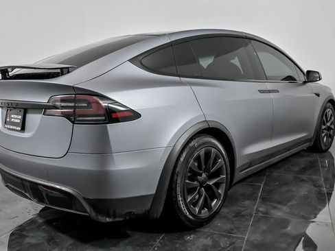 Used 2023 Tesla Model X image 10