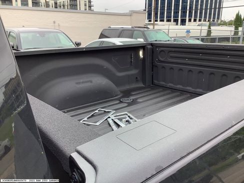 Used 2021 RAM 2500 Laramie AWD/4WD image 10