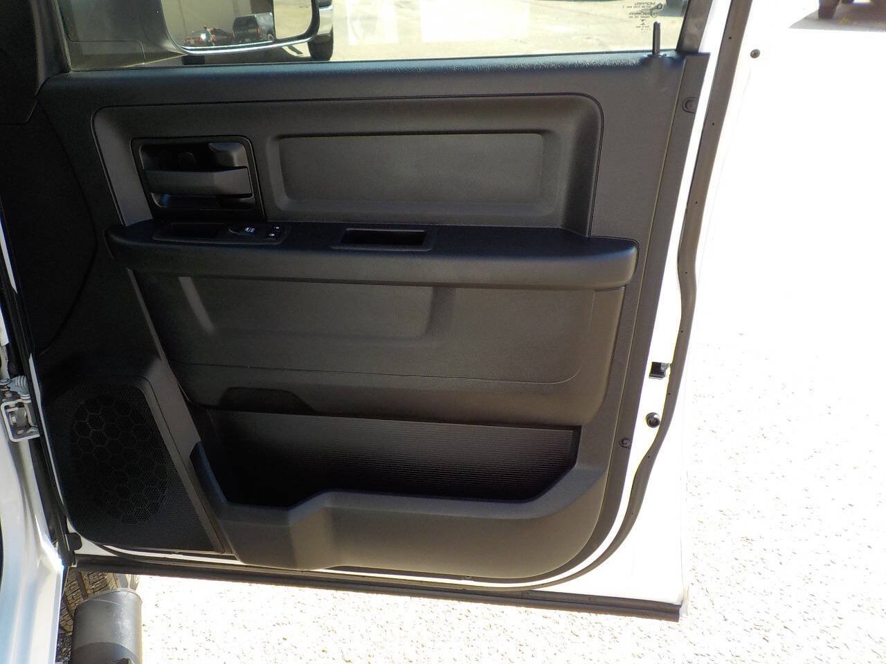Used 2021 RAM 2500 Tradesman w/ Chrome Appearance Group AWD/4WD image 30