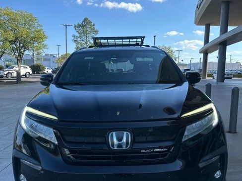 Used 2021 Honda Pilot Black Edition image 2