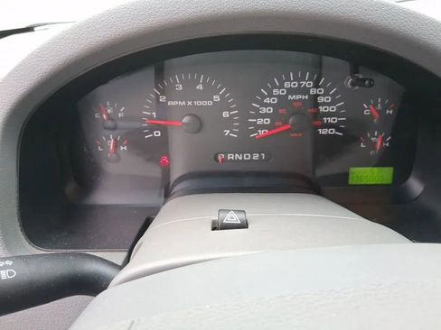 Used 2004 Ford F150 XLT AWD/4WD image 13