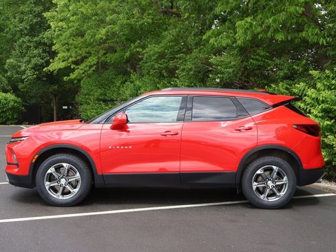 Used 2024 Chevrolet Blazer LT w/ Convenience Package FWD image 4