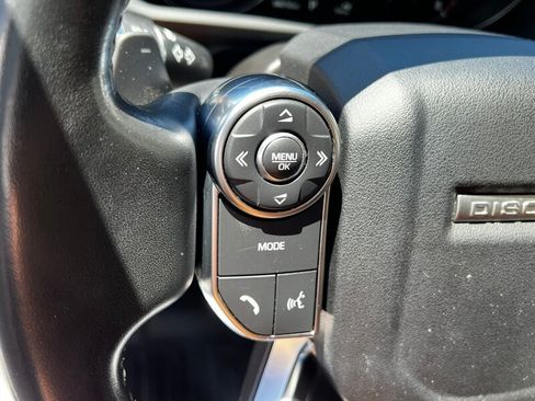 Used 2017 Land Rover Discovery HSE Luxury AWD/4WD image 38