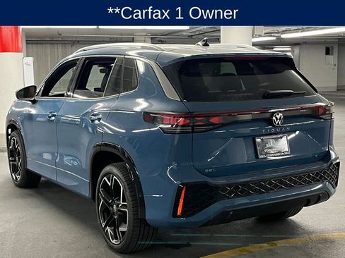 Certified 2025 Volkswagen Tiguan SEL R-Line image 5