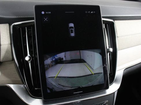 Used 2026 Volvo XC90 B5 Core image 13
