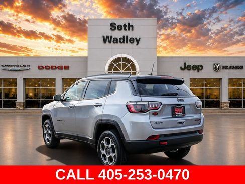 Used 2022 Jeep Compass Trailhawk AWD/4WD image 5