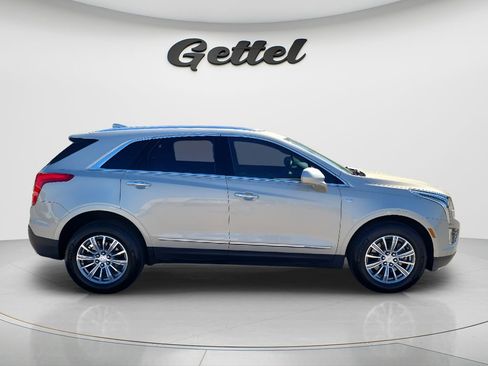 Used 2017 Cadillac XT5 Luxury w/ Driver Awareness Package image 11