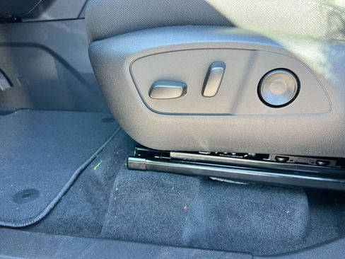 New 2026 GMC Acadia Elevation image 14