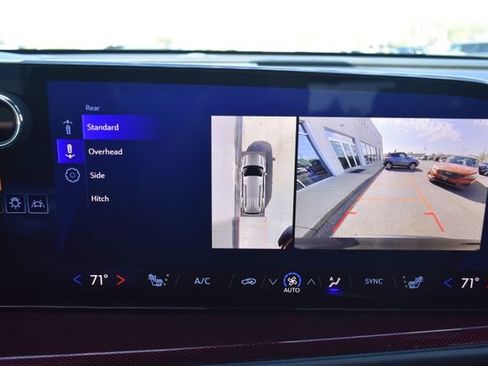 Used 2024 Chevrolet Traverse Z71 w/ Enhanced Driving Package image 28