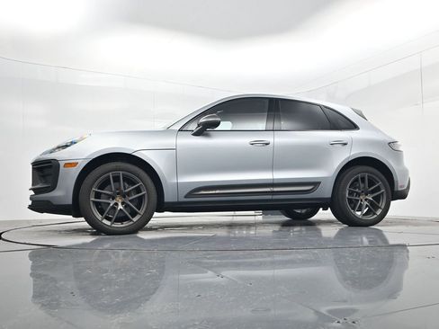 Used 2024 Porsche Macan Turbo AWD/4WD image 43