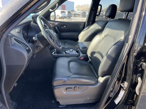 Certified 2024 Nissan Armada SL w/ Midnight Edition Package image 9