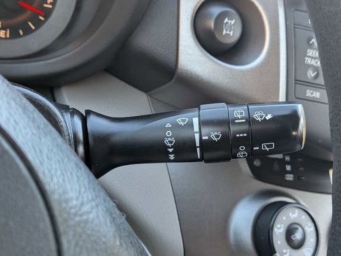 Used 2009 Toyota RAV4 image 22