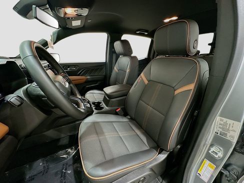 Used 2024 GMC Canyon AT4 w/ Technology Package AWD/4WD image 22