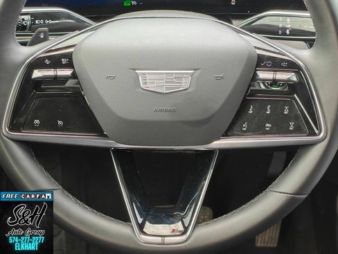 Used 2024 Cadillac Lyriq Tech RWD image 5