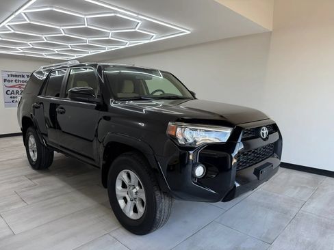 Used 2016 Toyota 4Runner SR5 AWD/4WD image 14