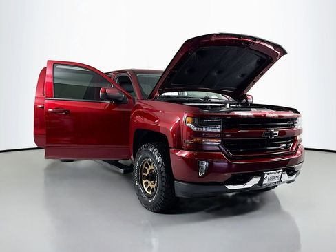 Used 2017 Chevrolet Silverado 1500 LT w/ All Star Edition AWD/4WD image 17