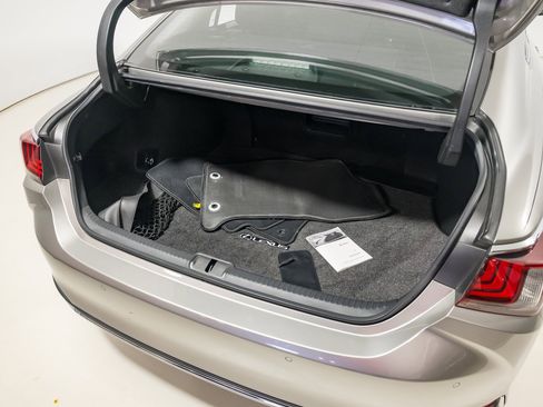 Used 2021 Lexus ES 250 w/ Premium Package image 35